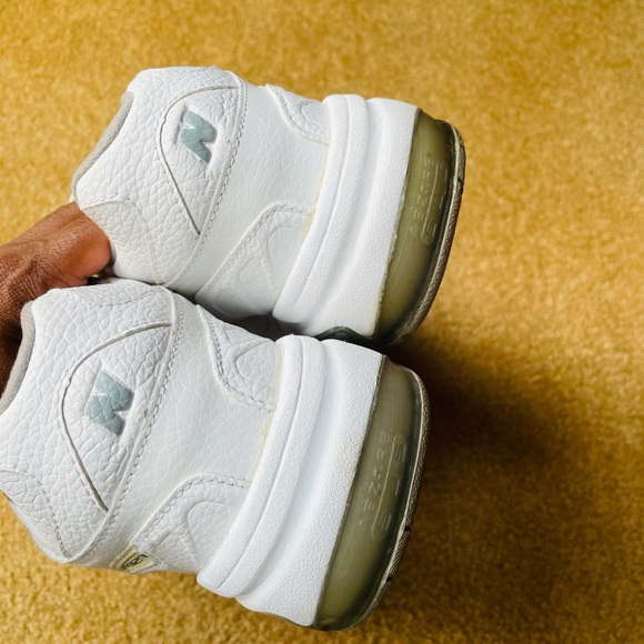 New Balance Men’s Walking Shoes - Picture 2 of 13